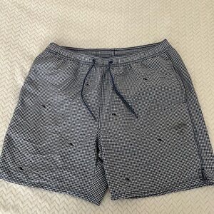 Men’s Vineyard Vines Swim Trunks L
